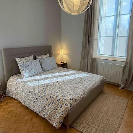 La Maison De Paulette Meuble De Tourisme 4 Etoiles Neuvy-le-Roi Экстерьер фото