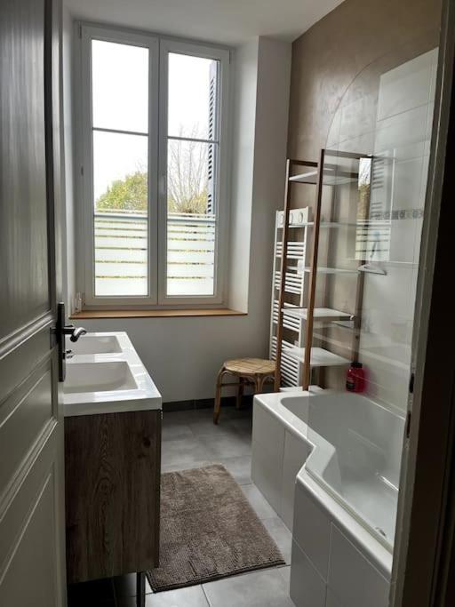 La Maison De Paulette Meuble De Tourisme 4 Etoiles Neuvy-le-Roi Экстерьер фото